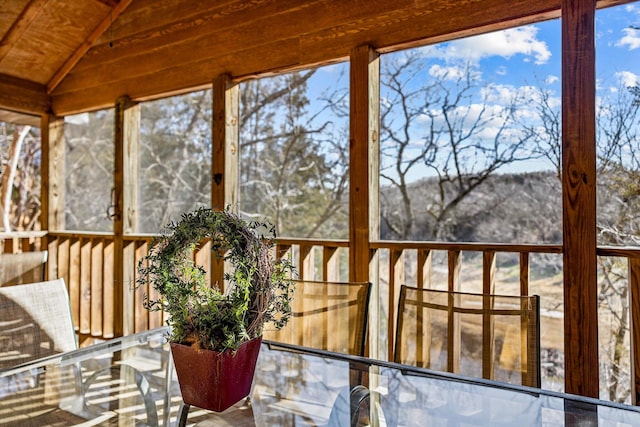 60 Mayberry Cir, Branson West, MO 65737 - sunroom featuring vaulted ceiling