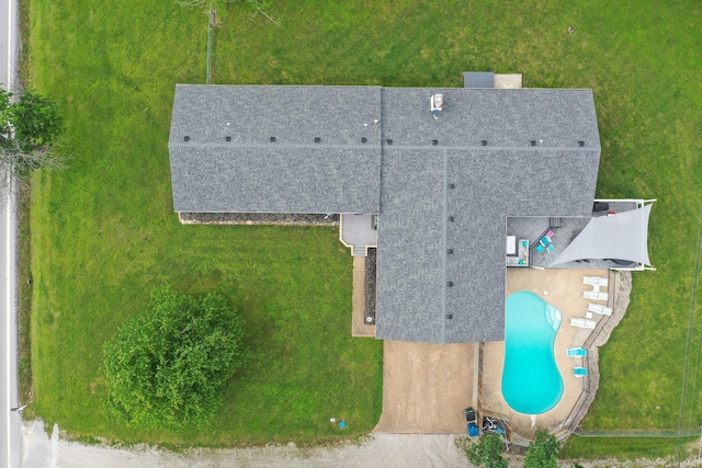 1394 Bee Creek Rd, Branson, MO 65616 - aerial view of property and surrounding area featuring a pool