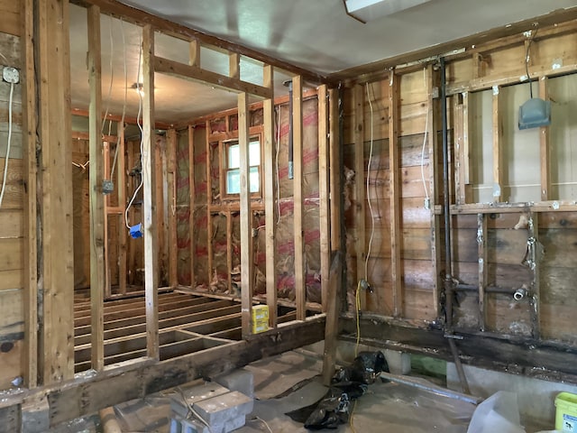403 S W St, Mountain Grove, MO 65711 - view of miscellaneous room