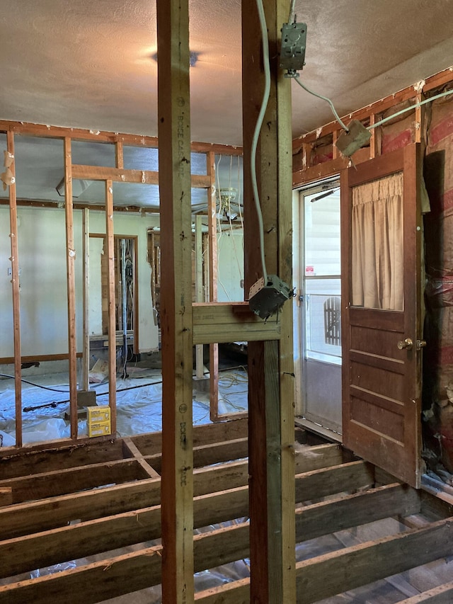 403 S W St, Mountain Grove, MO 65711 - miscellaneous room featuring a textured ceiling