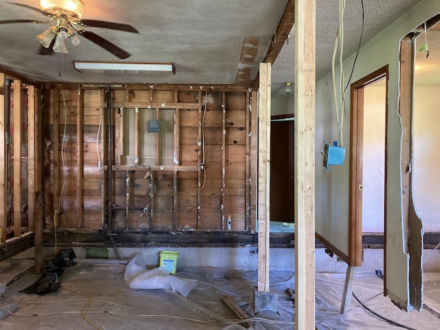 403 S W St, Mountain Grove, MO 65711 - misc room with ceiling fan and a textured ceiling