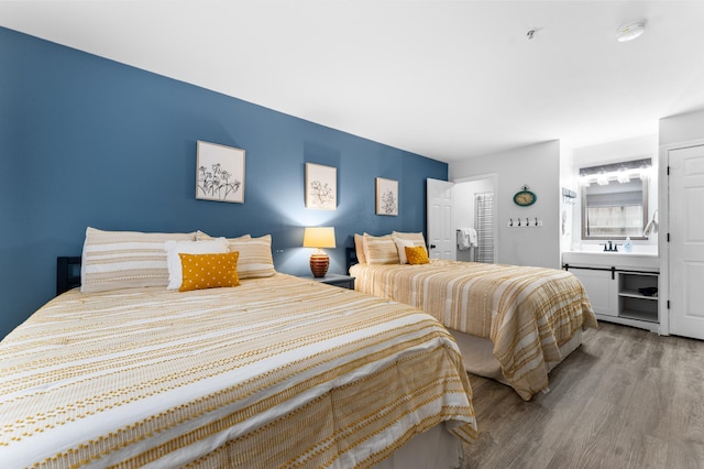 200 Golf View Dr Unit 3, Branson, MO 65616 - bedroom featuring wood finished floors