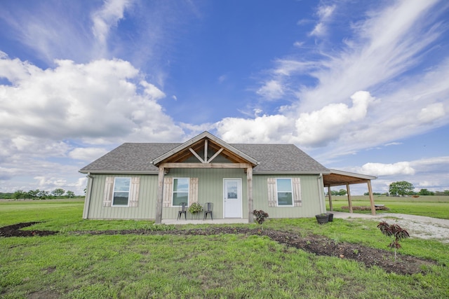 13447 E 1424th Rd, Stockton, MO 65785 - view of front facade featuring a front lawn and a shingled roof