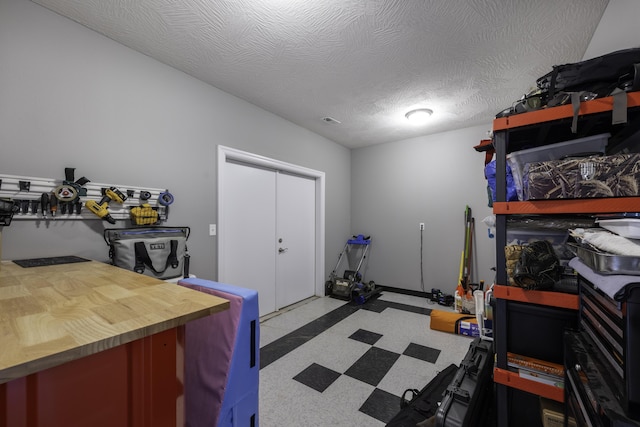 994 S Cumberland Ave, Republic, MO 65738 - view of garage
