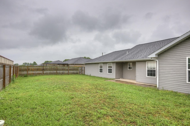 3383 Lusk Dr, Neosho, MO 64850 - view of yard with a patio area