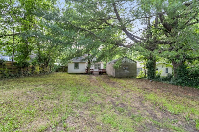 2116 N Campbell Ave, Springfield, MO 65803 - view of yard featuring an outbuilding
