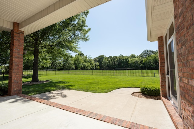 8326 Shinnecock Dr, Nixa, MO 65714 - view of patio / terrace
