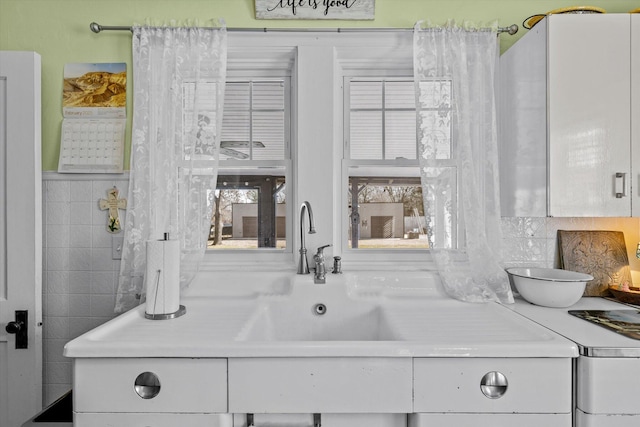 310 S Main St, Licking, MO 65542 - bathroom with decorative backsplash and vanity