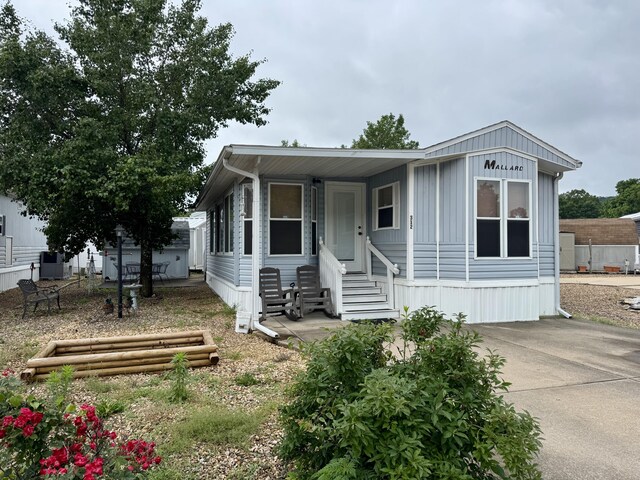 312 Sunshine Cir, Branson, MO 65616 - manufactured / mobile home with entry steps