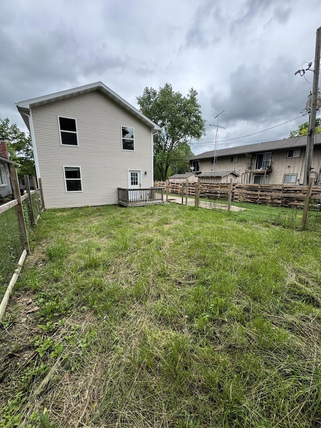 108 Jasper St, Aurora, MO 65605 - view of yard