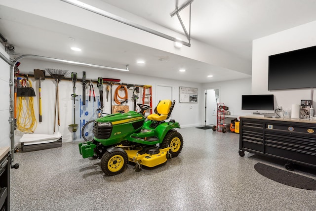185 Appaloosa Trl, Saddlebrooke, MO 65630 - garage with recessed lighting