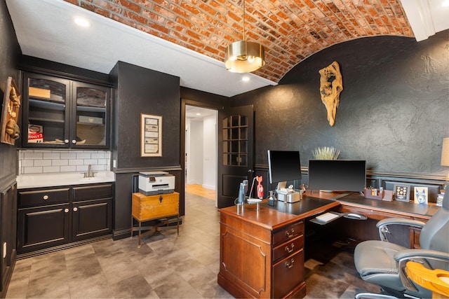 185 Appaloosa Trl, Saddlebrooke, MO 65630 - home office featuring brick ceiling, a sink, vaulted ceiling, and recessed lighting