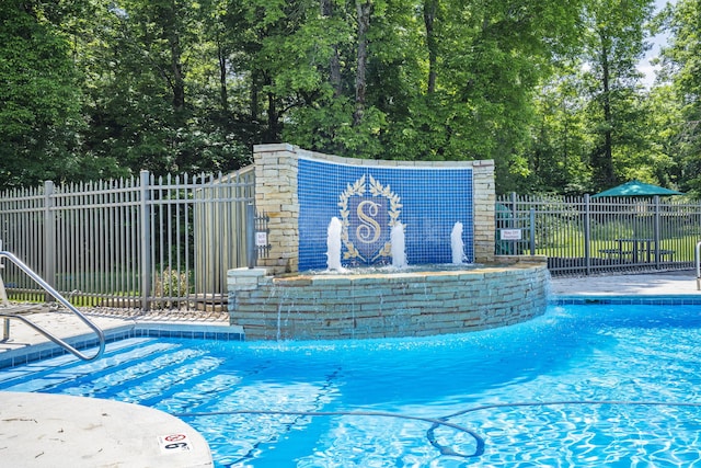 185 Appaloosa Trl, Saddlebrooke, MO 65630 - view of community pool