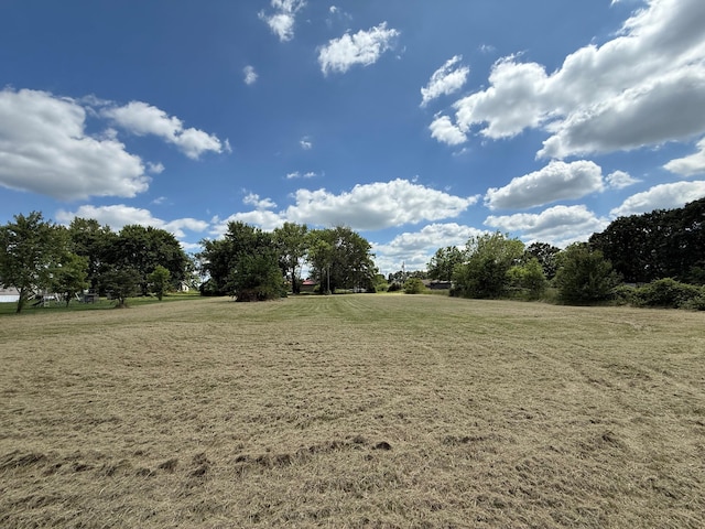 10106 N Maple St, Cassville, MO 65625