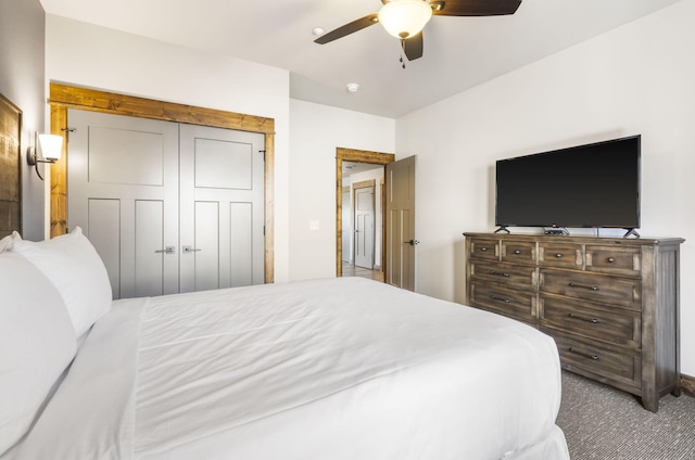 bedroom featuring carpet and a ceiling fan