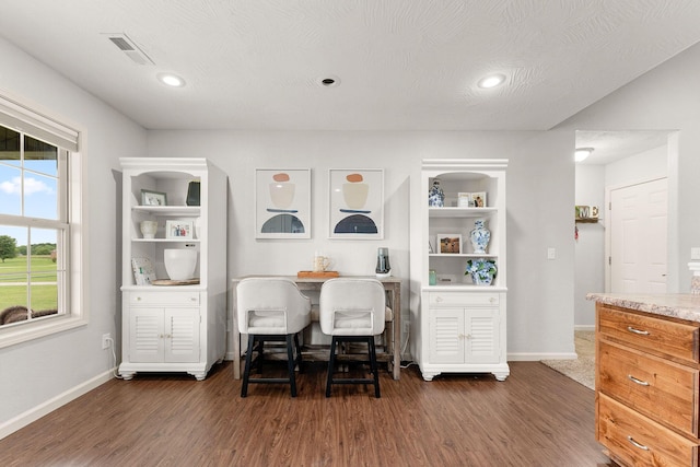 1054 Thoroughfare St, Seymour, MO 65746 - dining room featuring dark wood-style flooring, baseboards, and recessed lighting