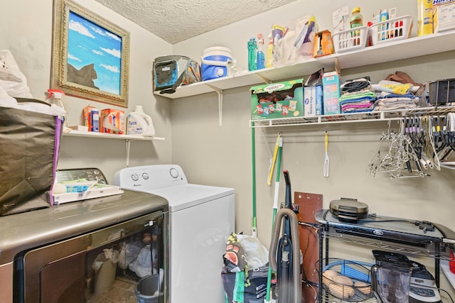 1408 Rockhill Cir, Ozark, MO 65721 - laundry area with separate washer and dryer and a textured ceiling