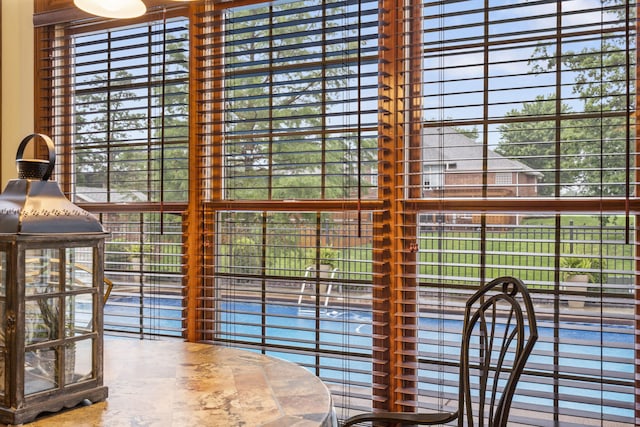 2421 Candlebark Ln, Lebanon, MO 65536 - detailed view