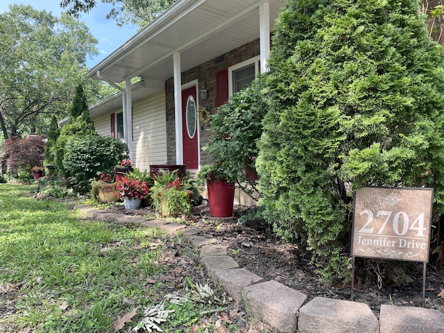 2704 Jennifer Dr, West Plains, MO 65775 - view of home's exterior featuring stone siding
