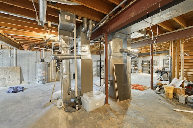 3596 E Montrose Ct, Springfield, MO 65809 - unfinished below grade area featuring gas water heater