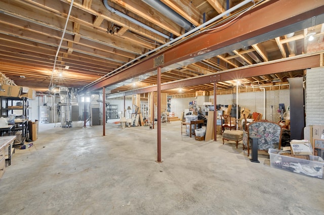 3596 E Montrose Ct, Springfield, MO 65809 - unfinished below grade area with gas water heater