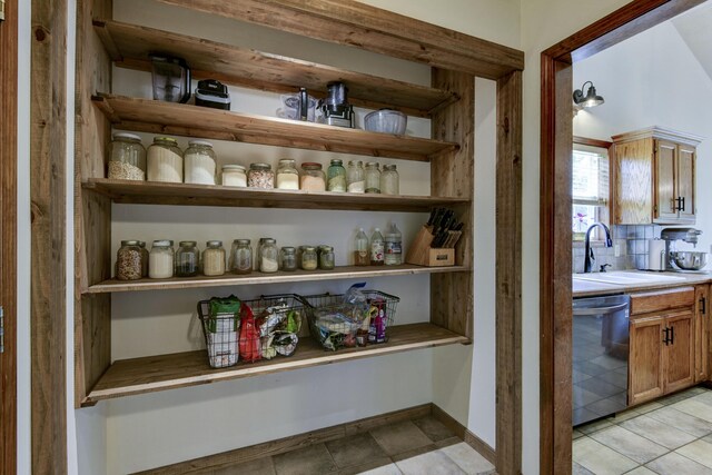 418 E Covington Rd, Willard, MO 65781 - storage area with a sink
