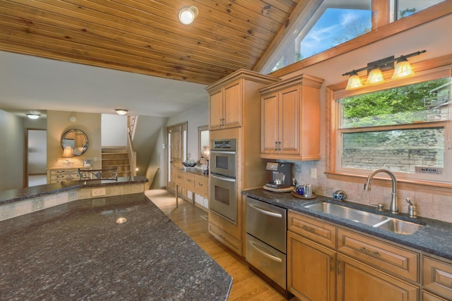 1041 Skyview Dr, Branson, MO 65616 - kitchen featuring a sink, appliances with stainless steel finishes, light wood-style floors, vaulted ceiling, and wooden ceiling