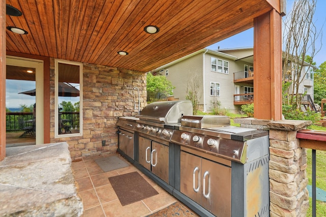 1041 Skyview Dr, Branson, MO 65616 - view of patio / terrace