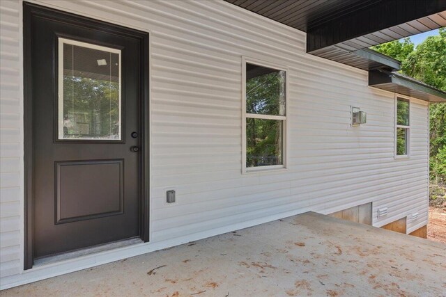 1239 W Arlington Ct, Springfield, MO 65803 - view of doorway to property