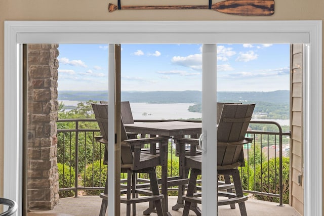 130 Royal Vista Dr Unit 601, Branson, MO 65616 - dining room featuring a water view