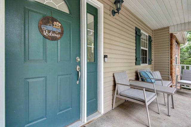 326 Country Bluff Dr, Branson, MO 65616 - property entrance featuring covered porch