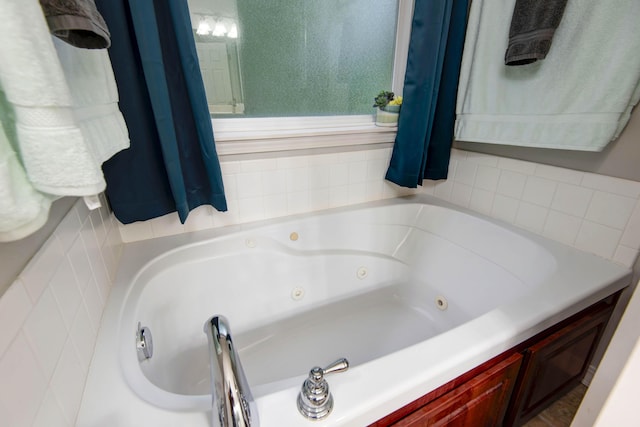 326 Country Bluff Dr, Branson, MO 65616 - full bathroom with a whirlpool tub