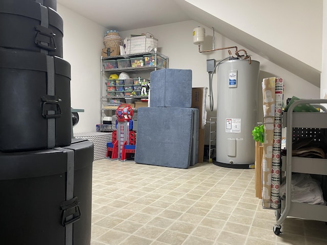 326 Country Bluff Dr, Branson, MO 65616 - utility room with electric water heater