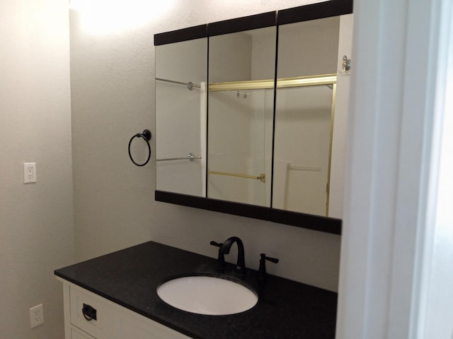 3271 Oak Grove Cir, Flemington, MO 65650 - bathroom with vanity