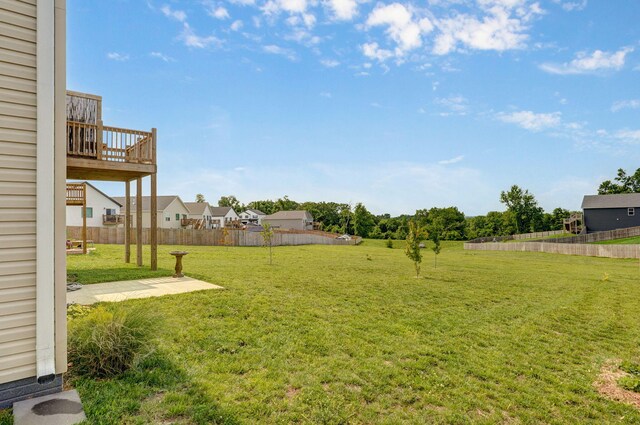 1132 E Lakota St, Nixa, MO 65714 - view of yard with a wooden deck