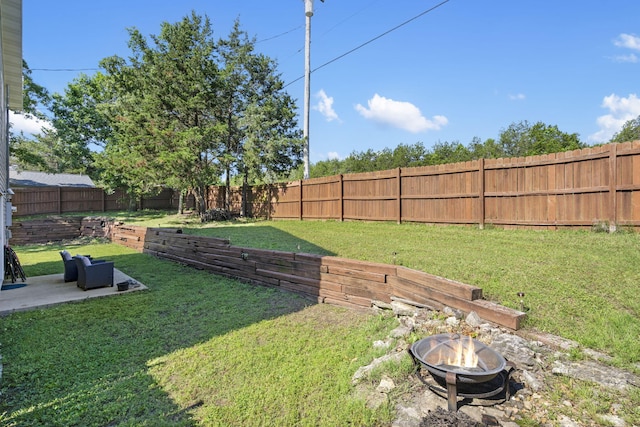 120 Deer Run Rd, Branson, MO 65616 - view of yard with an outdoor fire pit and a patio