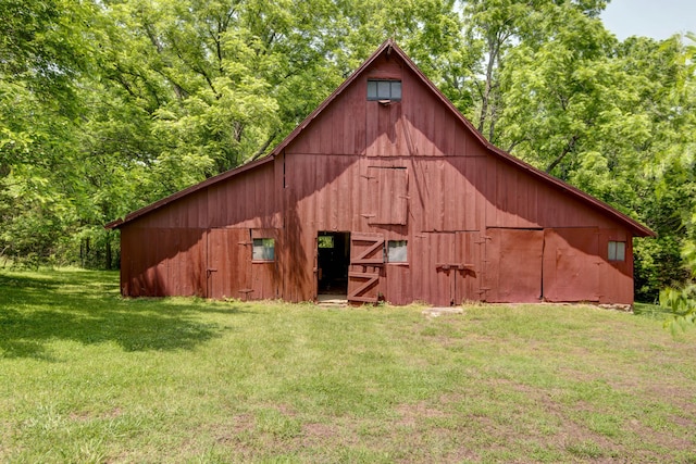 7692 N State Highway H, Springfield, MO 65803 - view of barn with a lawn
