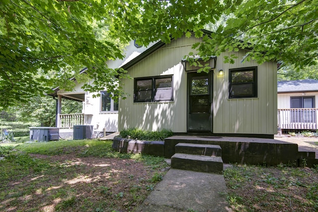 7692 N State Highway H, Springfield, MO 65803 - view of front of home with cooling unit