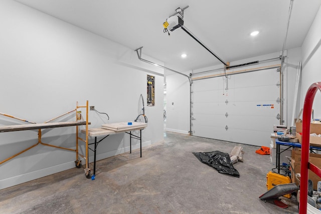 680 Highpoints Rdg, Branson, MO 65616 - garage featuring recessed lighting, a garage door opener, and baseboards