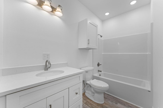 680 Highpoints Rdg, Branson, MO 65616 - bathroom featuring toilet, wood finished floors, shower / tub combination, and vanity