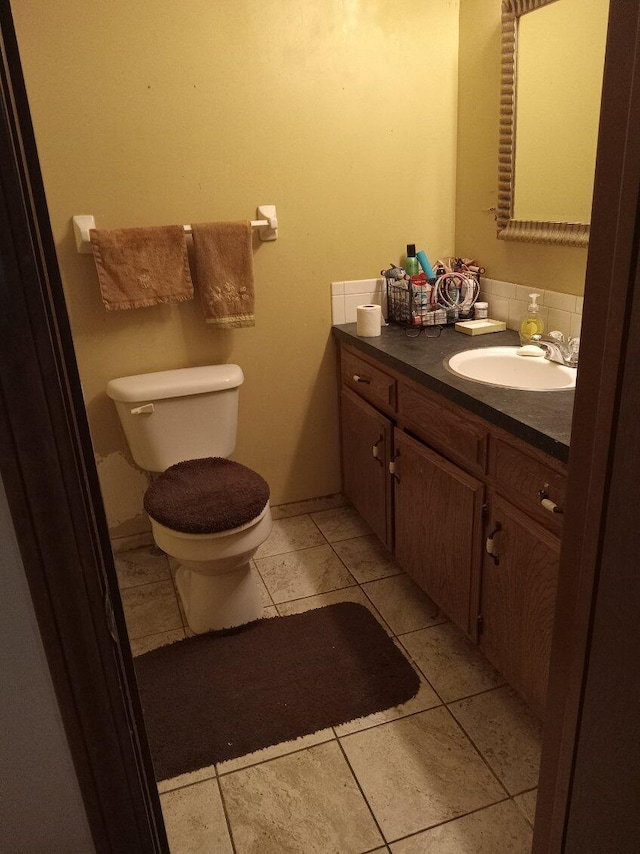 1361 E Dunkirk St, Springfield, MO 65804 - bathroom featuring vanity and tile patterned floors