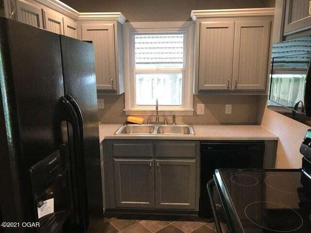 1222 S Mckinley, Joplin, MO 64801 - photo 3