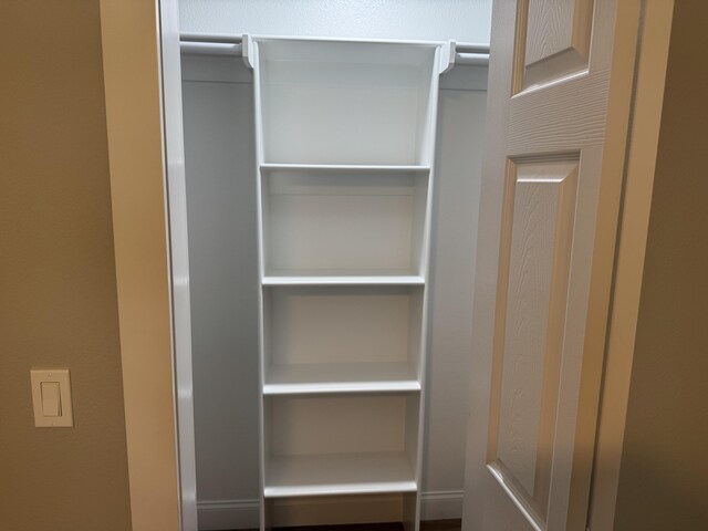 1922 S Village Ln, Bolivar, MO 65613 - view of closet