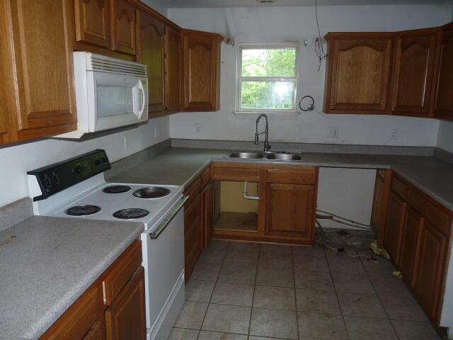 1098 Sundown Ln, Forsyth, MO 65653 - photo 11