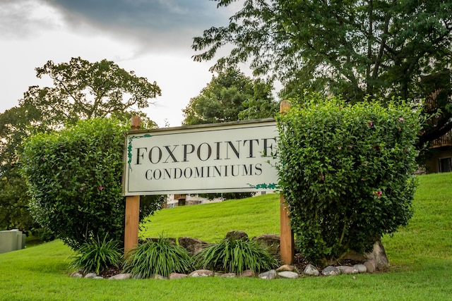 118 Vixen Cir Unit D, Branson, MO 65616 - community sign featuring a lawn