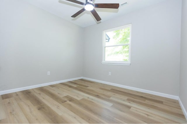 3218 W Countryside Dr, Springfield, MO 65807 - empty room featuring baseboards, light wood-style floors, and ceiling fan