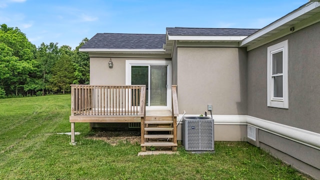 875-883 State Route T, West Plains, MO 65775 - wooden terrace with central AC and a lawn