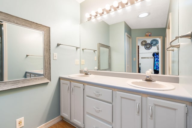 6 Cedar Ln, Kimberling City, MO 65686 - full bath featuring double vanity