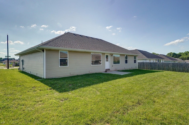 1366 S Olde Savannah Ave, Republic, MO 65738 - back of house with roof with shingles