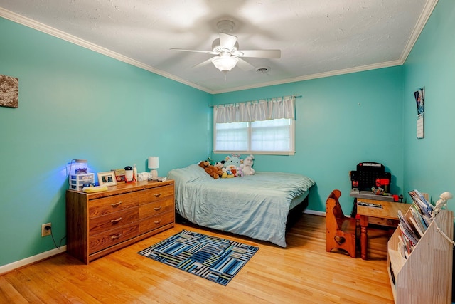 2215 E Rosebrier St, Springfield, MO 65804 - bedroom featuring wood finished floors, crown molding, and a ceiling fan